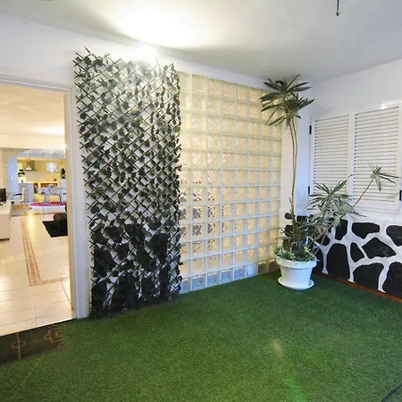 Tenerife Holiday Lounge Apartament *